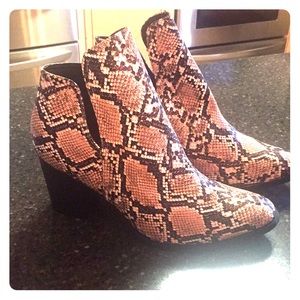 Women’s snake boots